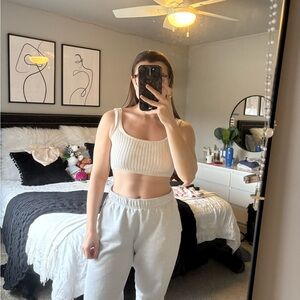 Aritzia (Wilfred) Ribbed Crop Top!